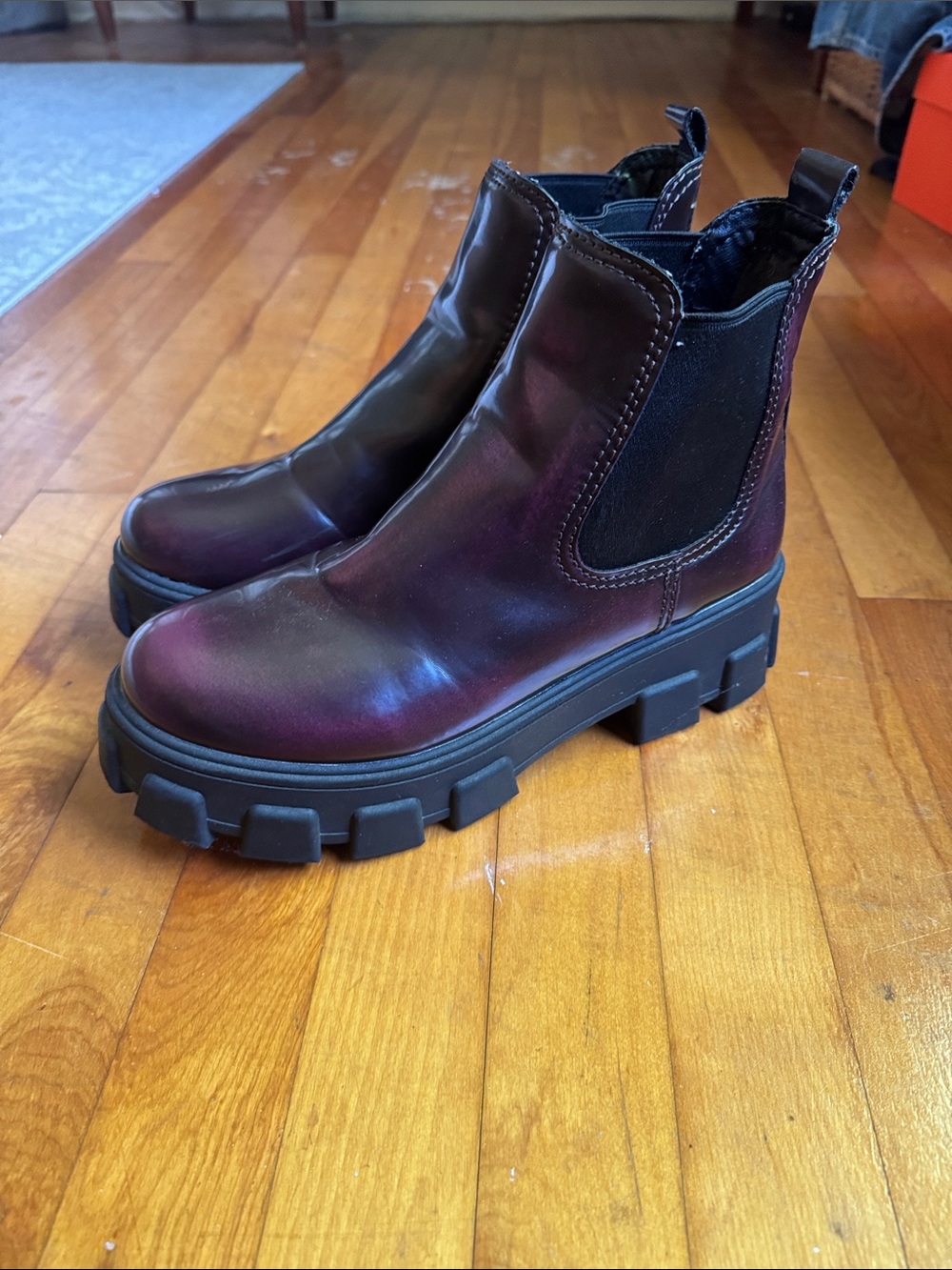 Circus by Sam Edelman Women's Chunky Chelsea Boot in Dark Burgundy
